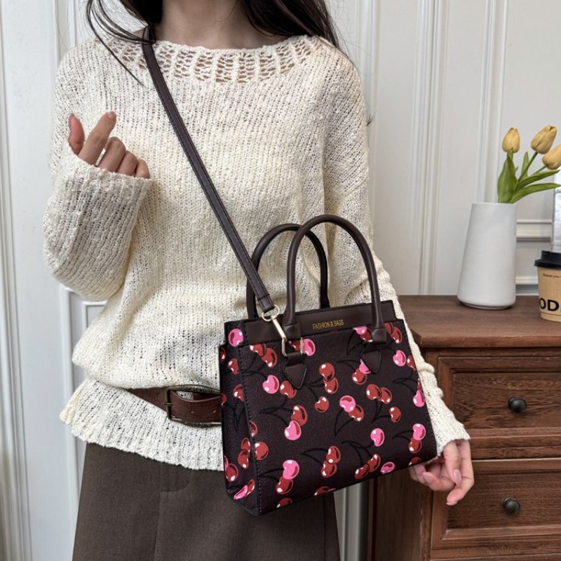 Women Bags Logo - Classic Trendy Vintage Diaper Bag A