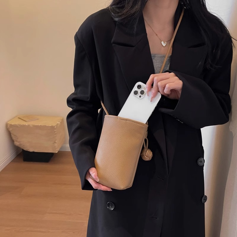 Versatile, Artistic, and Sligh - đánh giá và giá Women Bags Mini