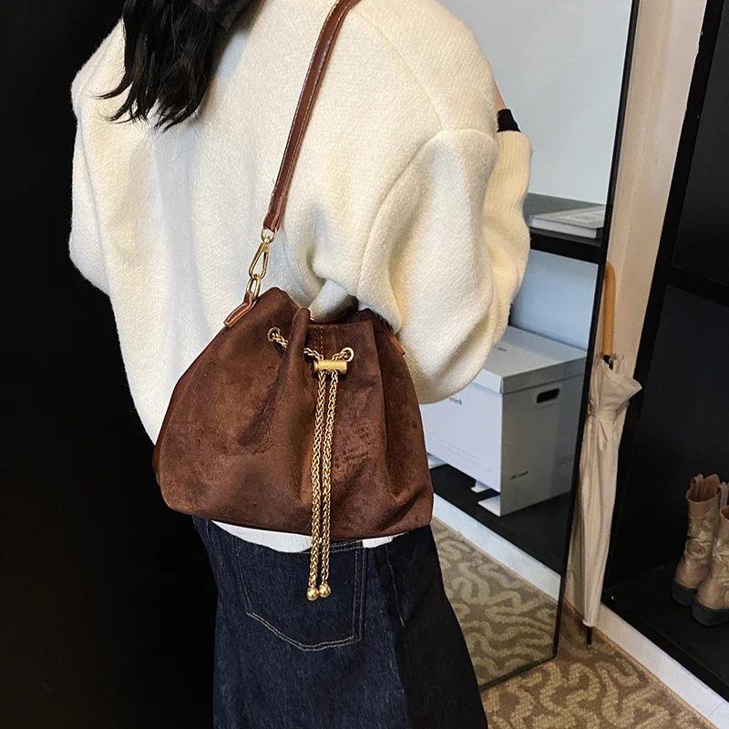 Soft Solid Faux Suede Simple C - đánh giá và giá Women Bags Zara