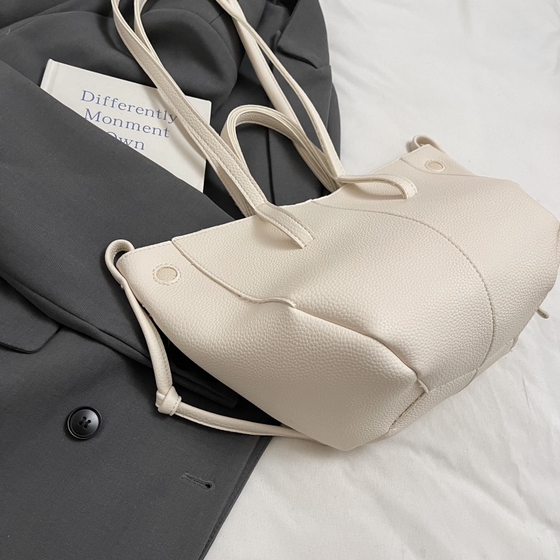 MOODS Branded Underarm Shoulde - đánh giá và giá Women Bags Zara